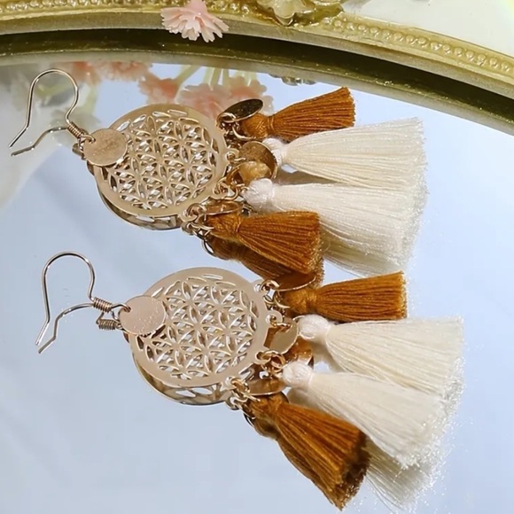 8 Pairs Boho Gold Embellished Drop Earrings Set - Picture 7 of 7